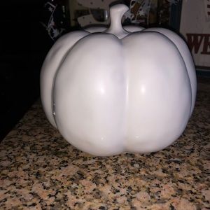 Rae Dunn Accents - NWT RAE DUNN “Gather” Small Ceramic Pumpkin Rae Dunn Accents - NWT RAE DUNN “Gather” Small Ceramic Pumpkin